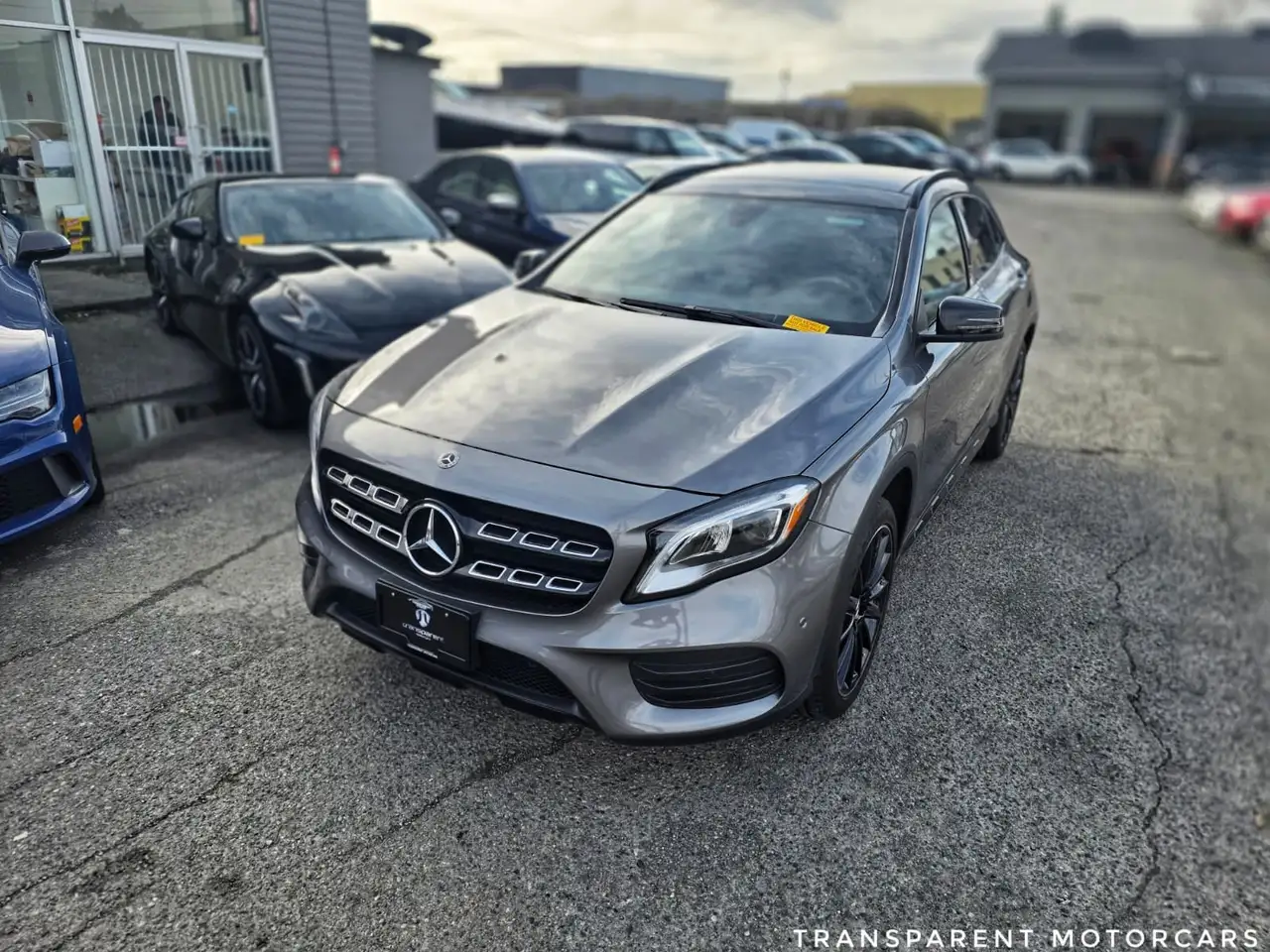 Mercedes-Benz GLA снимка Mercedes-Benz GLA