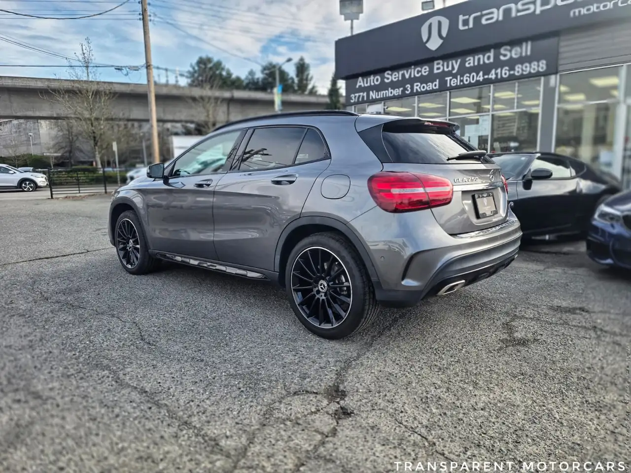 Mercedes-Benz GLA снимка Mercedes-Benz GLA