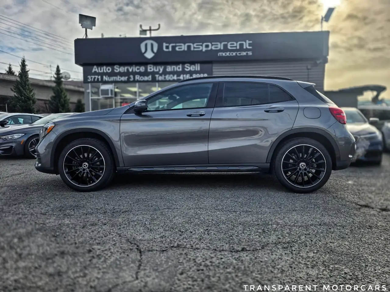 Mercedes-Benz GLA снимка Mercedes-Benz GLA