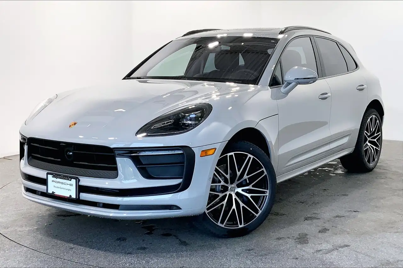 2025 Porsche Macan