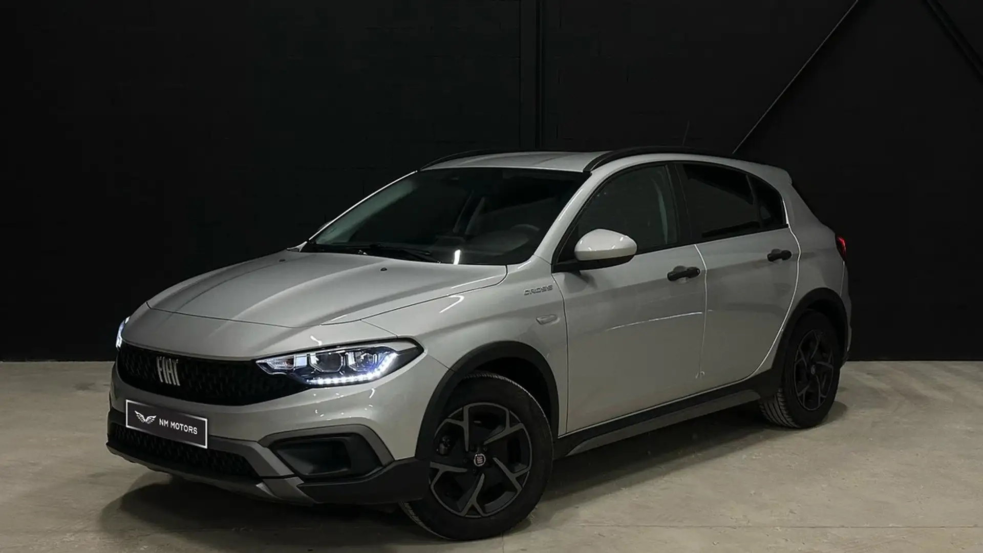 Fiat Tipo Cross 100 CV - Disponible - Garantie - Fran§aise Gris - 1