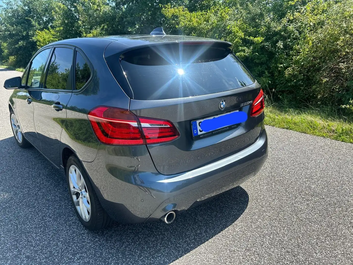 BMW 225 225xe iPerformance Active Tourer Luxury Line Šedá - 2