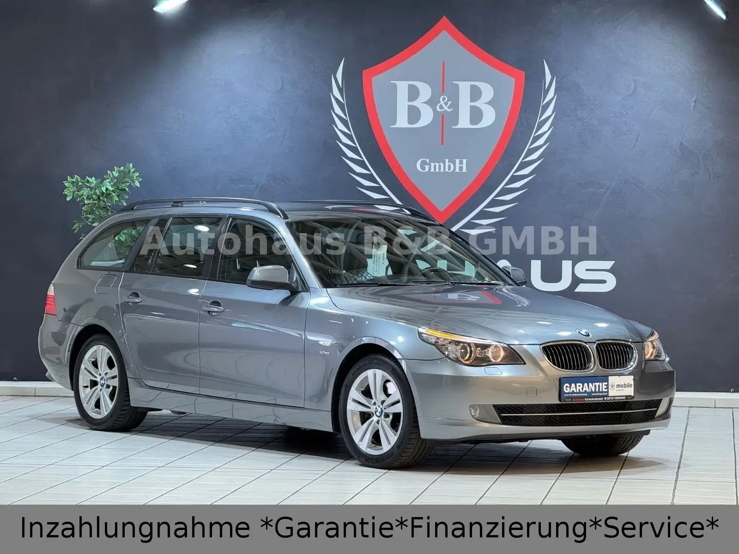 BMW 530 d*X-Drive Edition*Automatik*Head-Up*Navi*AHK Gris - 1