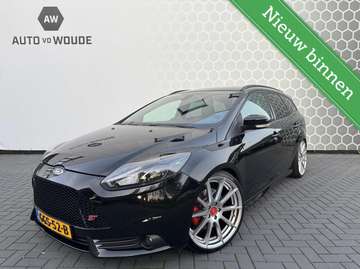 Wagon 2.0 EcoBoost ST-3 Recaro Stoelen 250PK