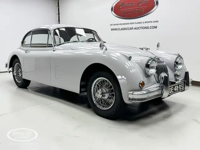 Jaguar XK - ONLINE AUCTION