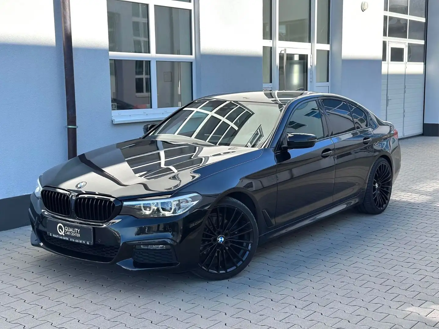 BMW 520 i M Sport PAKET *DIGITALE TACHO*20 ZOLL*KAME Schwarz - 2