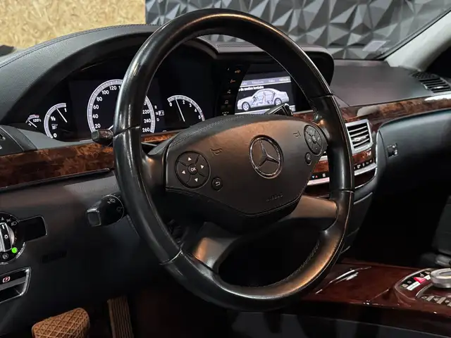 Mercedes-Benz S-Class view 10