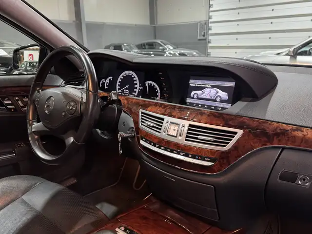 Mercedes-Benz S-Class view 12