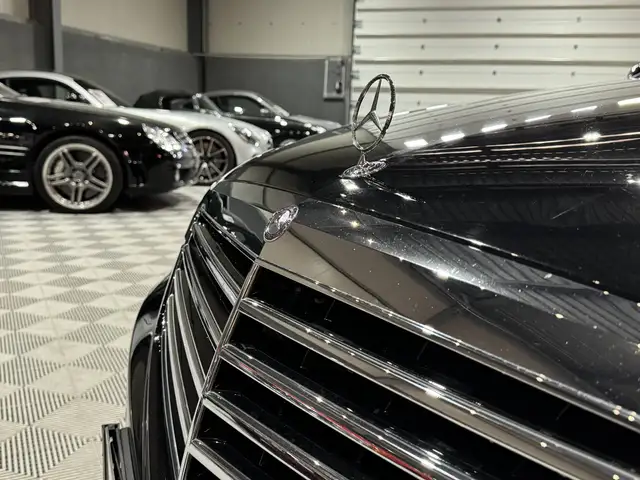 Mercedes-Benz S-Class view 23