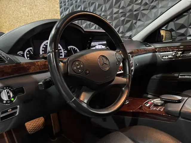 Mercedes-Benz S-Class view 9