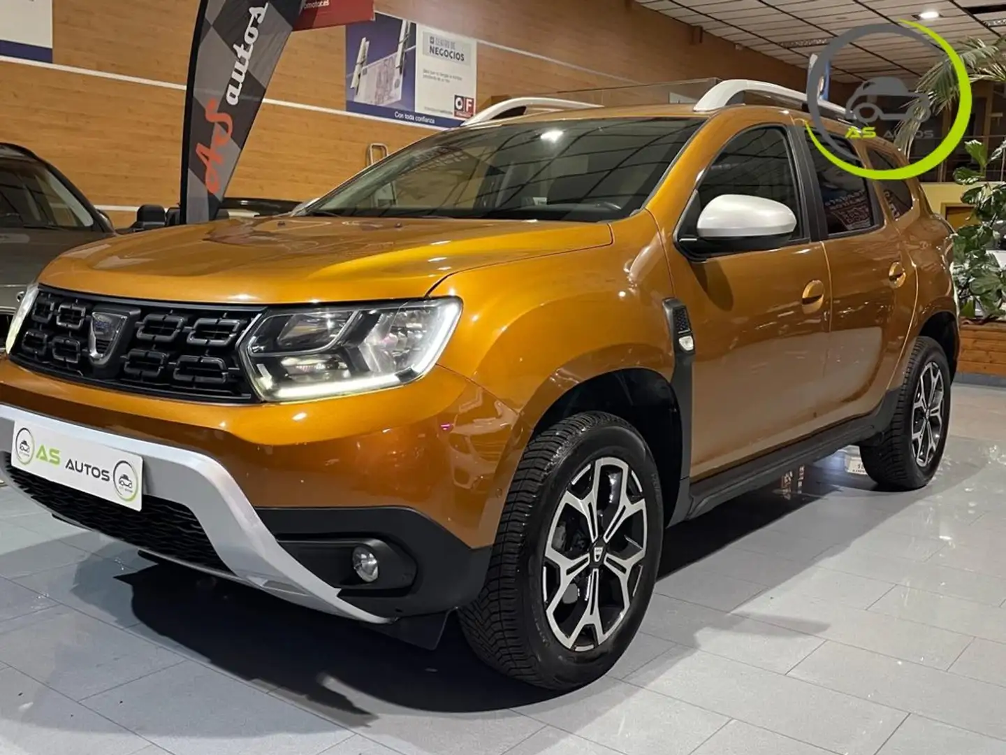 Dacia Duster 1.5Blue dCi Prestige 4x2 85kW Naranja - 1