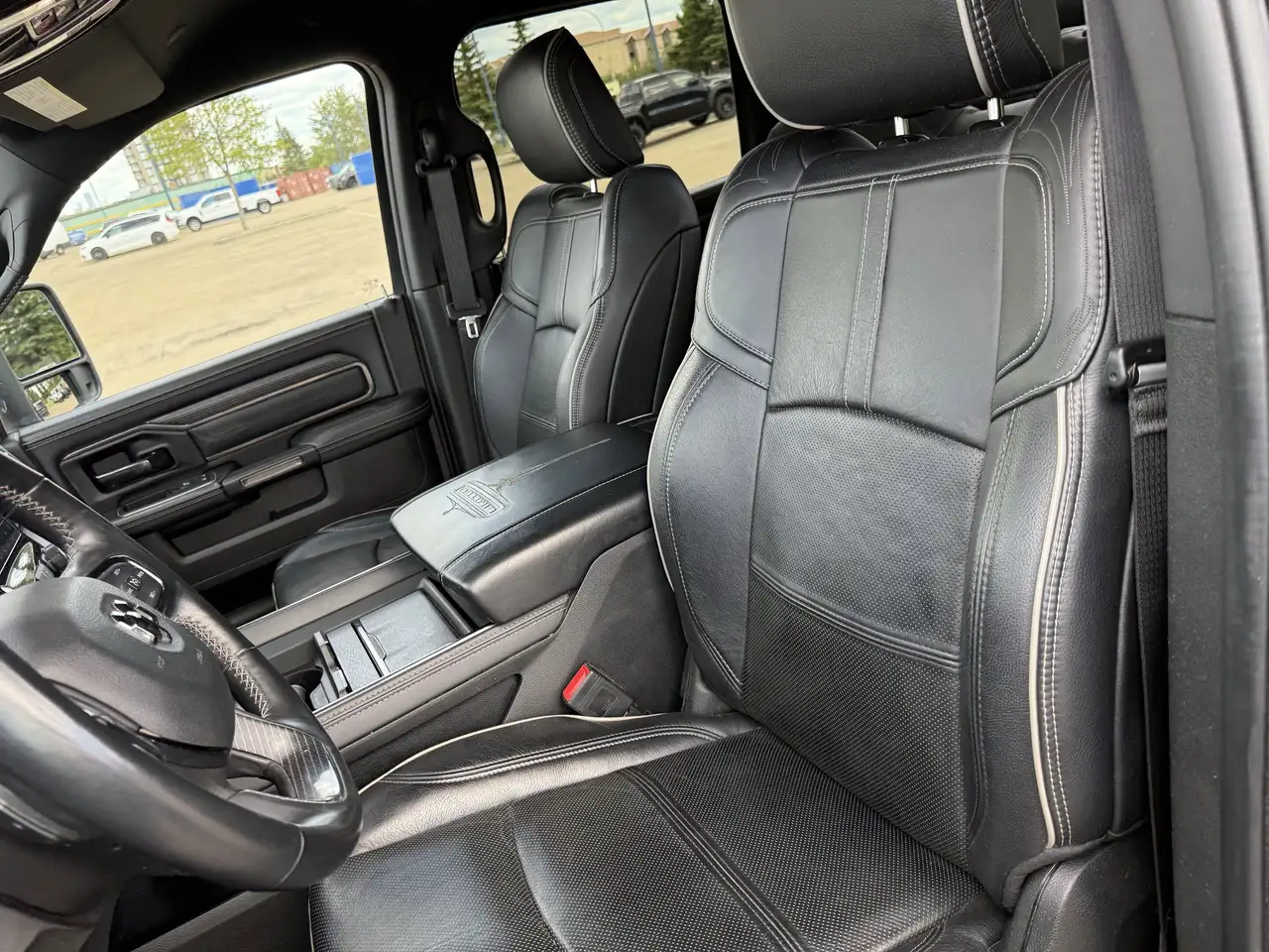 RAM 2500 снимка RAM 2500