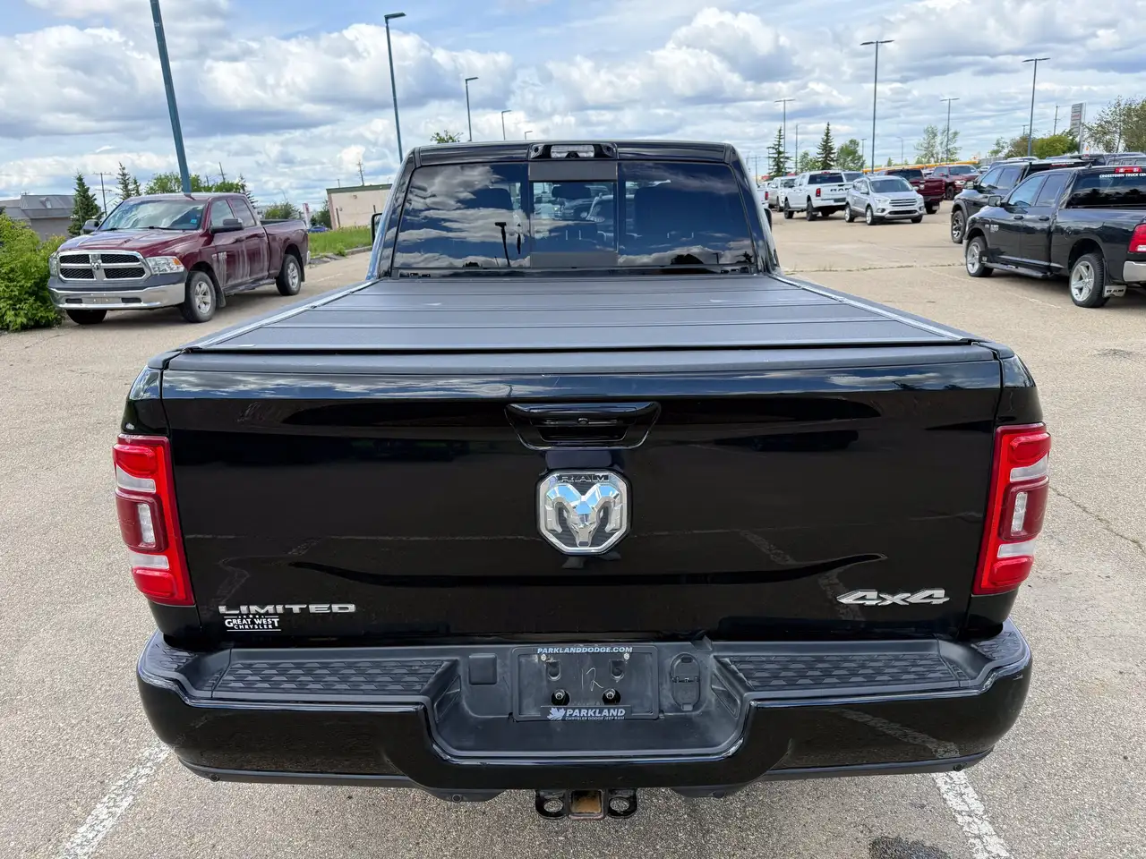 RAM 2500 снимка RAM 2500