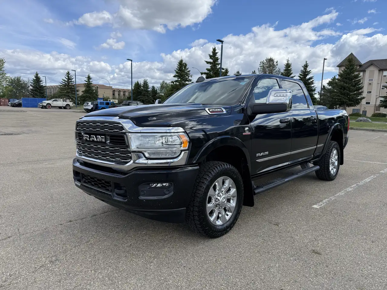 RAM 2500 снимка RAM 2500