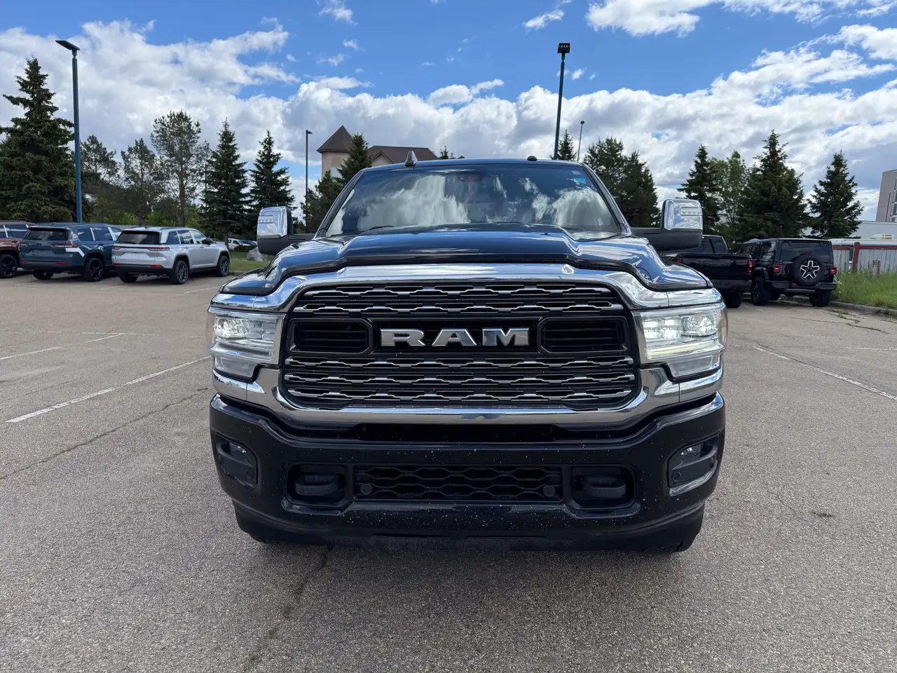 RAM 2500 снимка RAM 2500