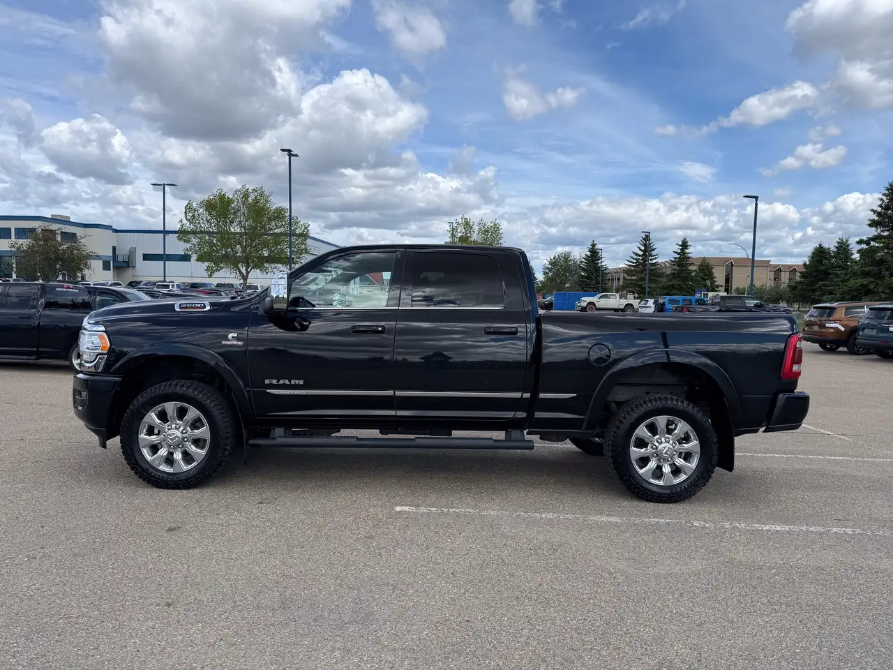 RAM 2500 снимка RAM 2500