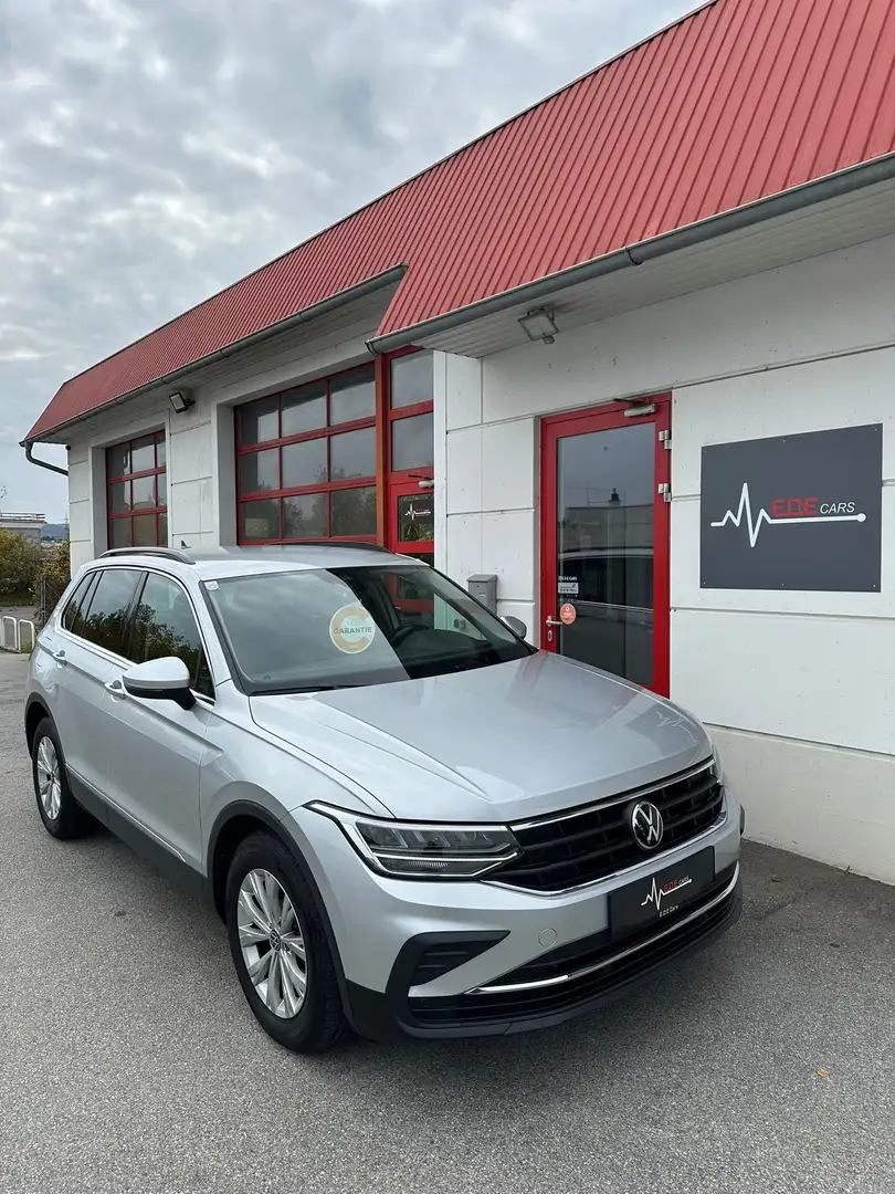 Volkswagen Tiguan 2.0 TDI DSG Life Grau - 1