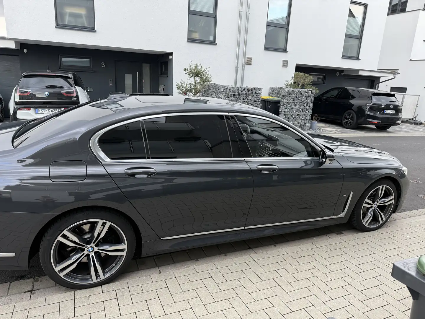 BMW 740 740Ld xDrive - 2