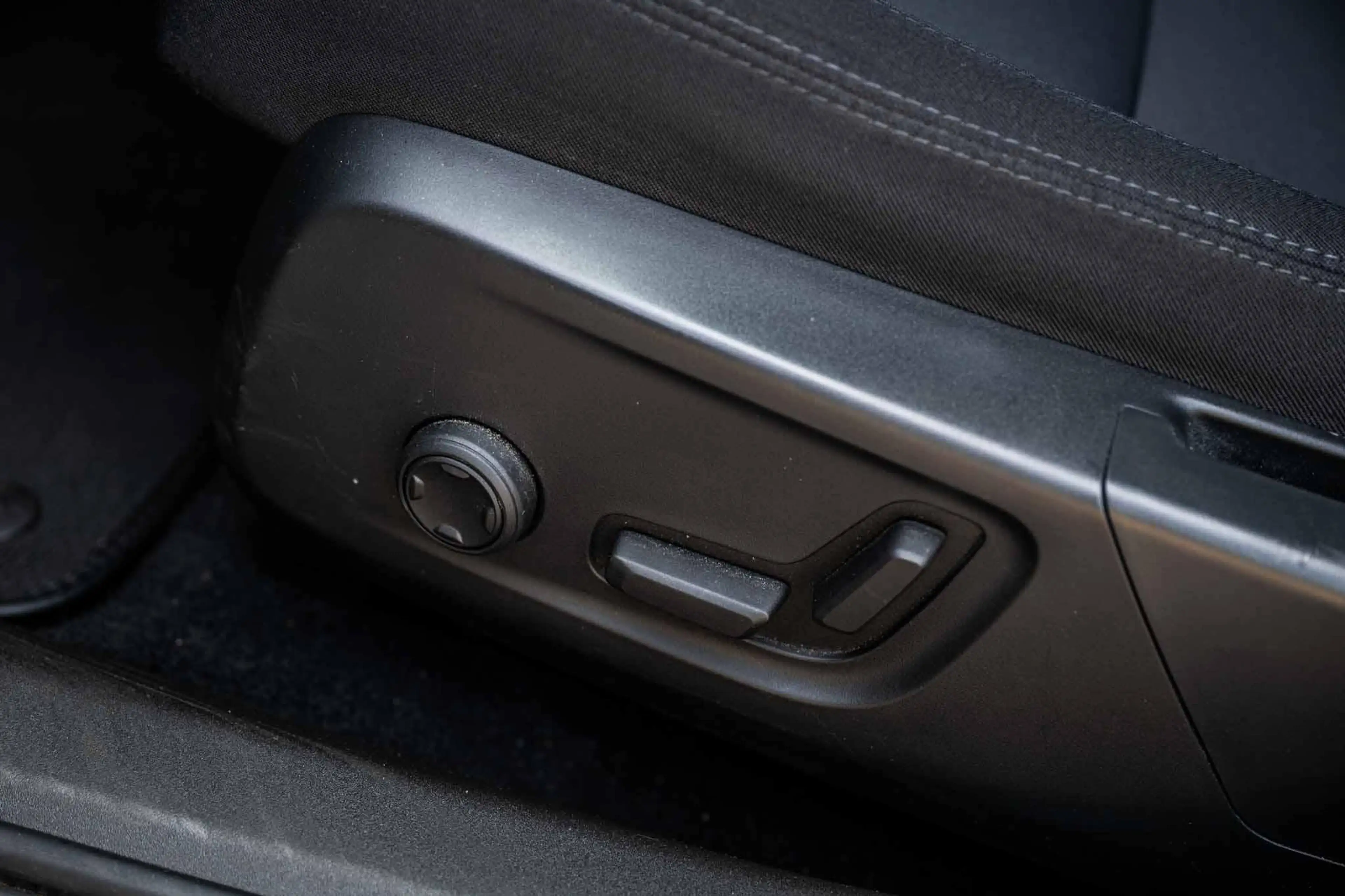 Polestar 2 Long Range Dual Motor 78 kWh | Plus Pack | Cruise — photo 7