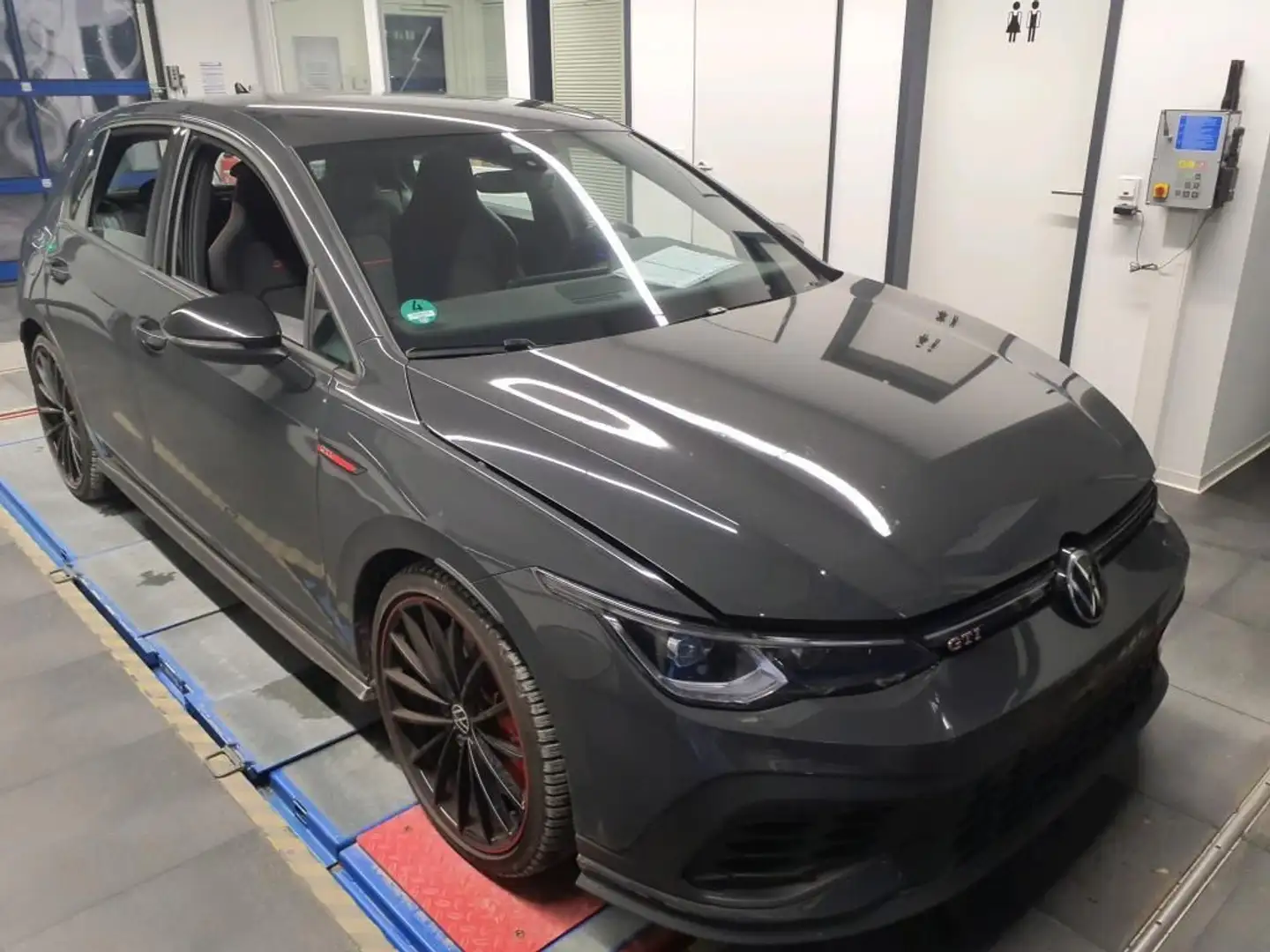 Volkswagen Golf GTI Golf VIII 2.0 TSI GTI Clubsport DSG LED-Plus Lan Grau - 2