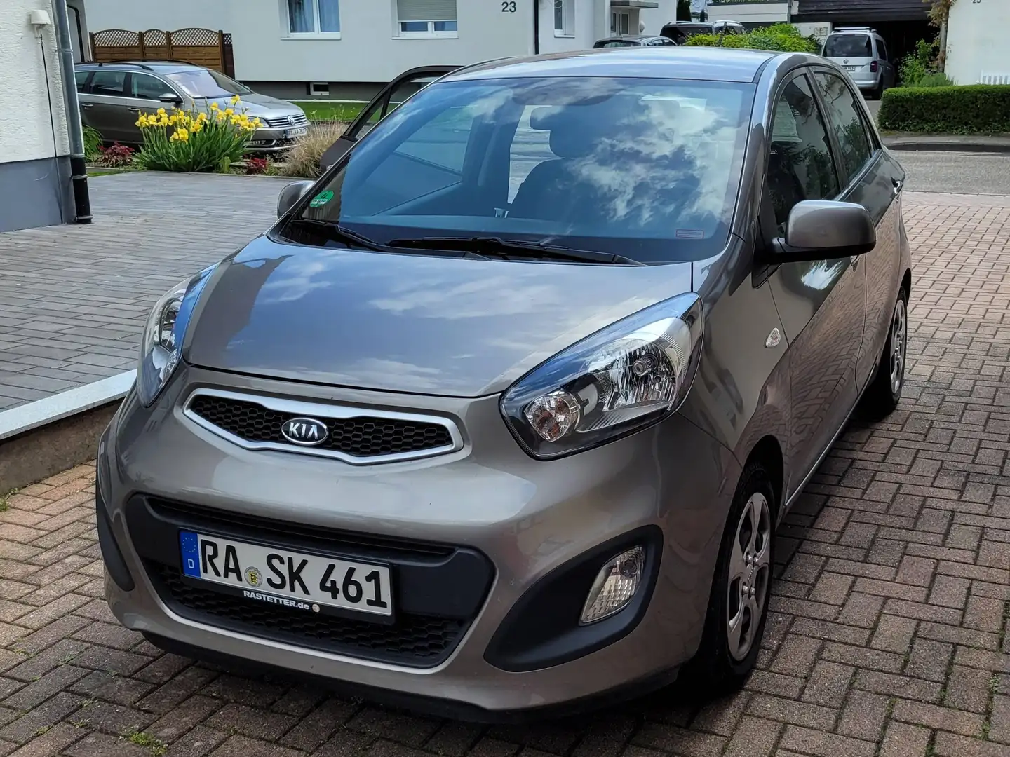 Kia Picanto Picanto 1.0 Basic Basic Gris - 1