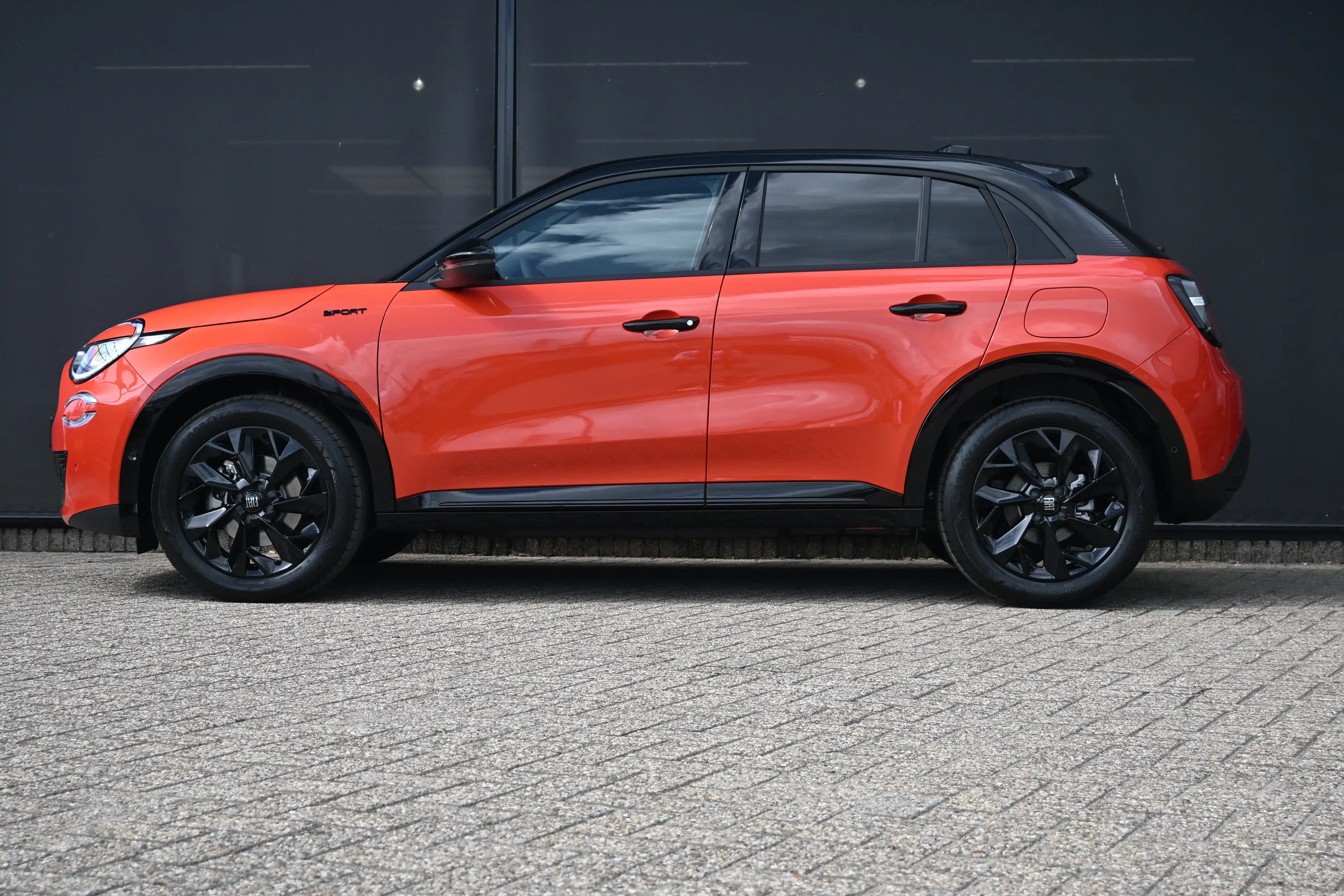 Fiat 600e Sport 54 kWh DEMO-DEAL! Tot 8 Jaar Garantie! | Mas — photo 3