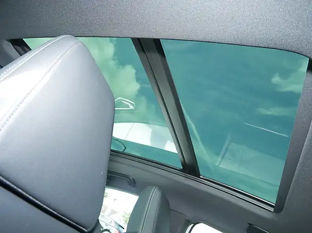 Audi Q4 E-Tron view 7
