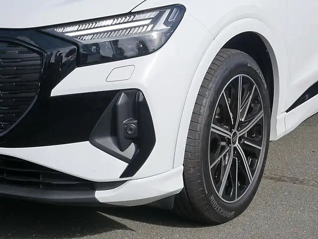 Audi Q4 E-Tron view 12