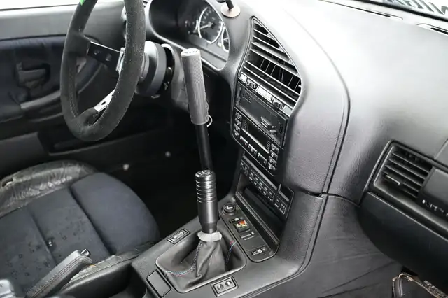 BMW 3 Series view 25