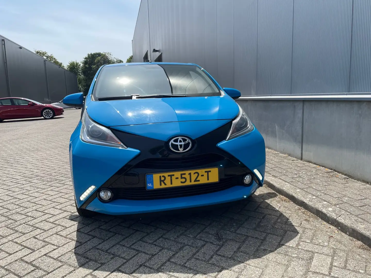 Toyota Aygo 1.0 VVT-i x-sport / Airco / Camera Blauw - 2