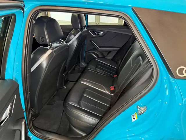 Audi SQ2 view 14