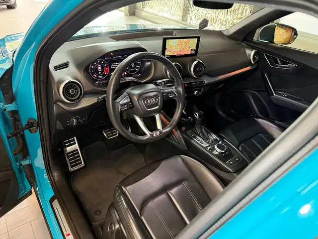 Audi SQ2 view 13