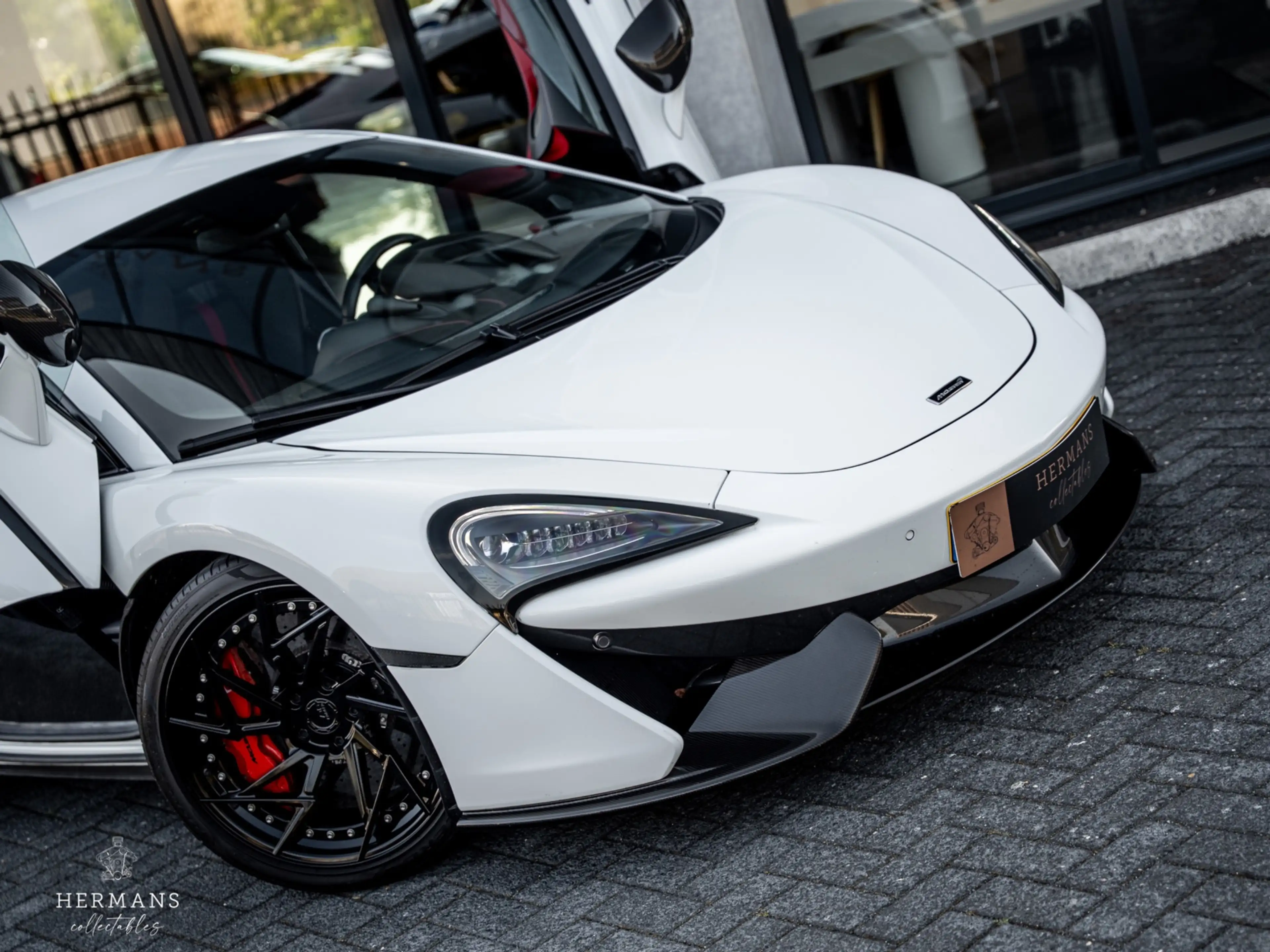 McLaren 570S 3.8 V8 / Akrapovic / Novitec / Org. NL / Carbon — photo 2