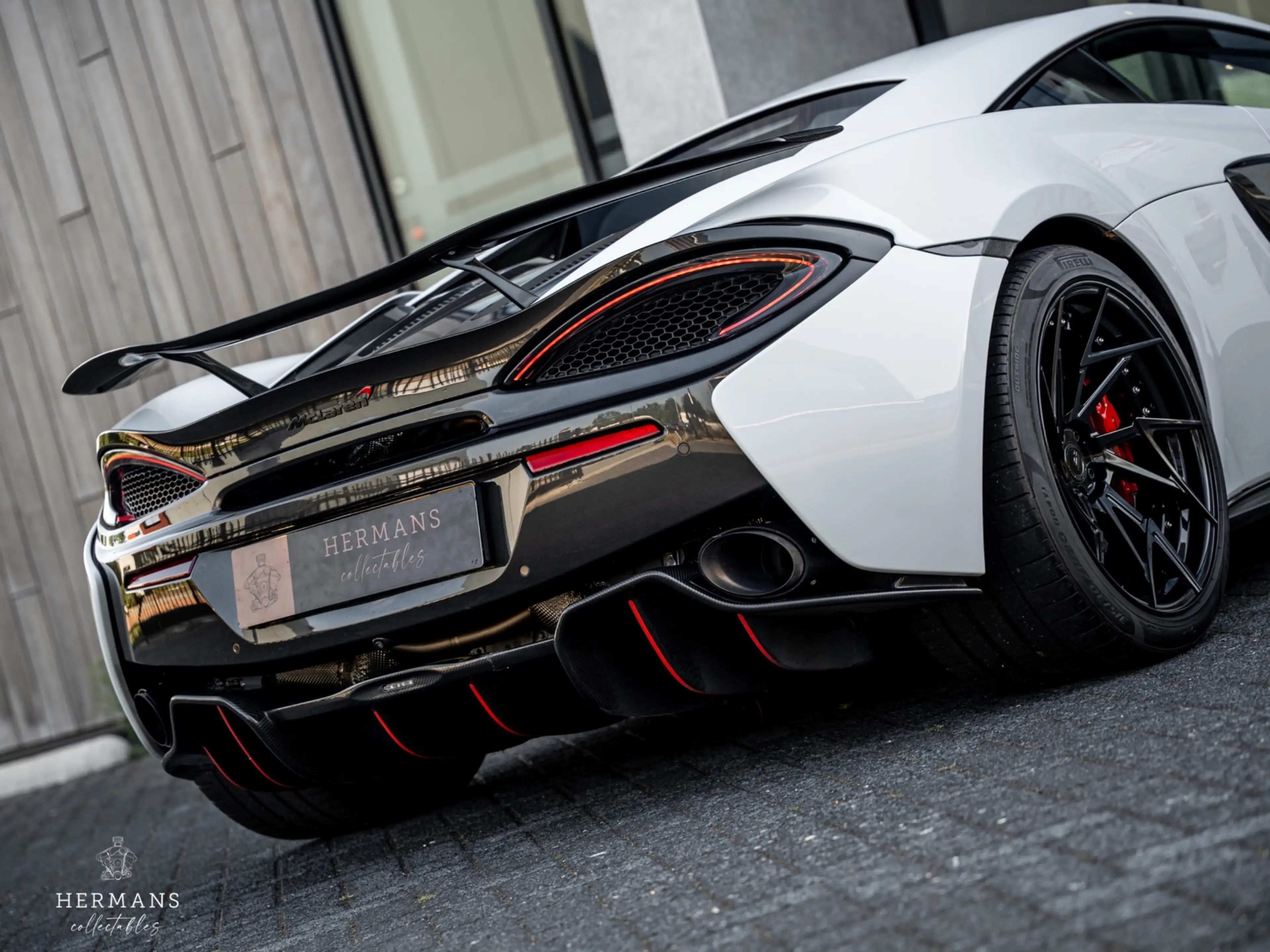 McLaren 570S 3.8 V8 / Akrapovic / Novitec / Org. NL / Carbon — photo 10