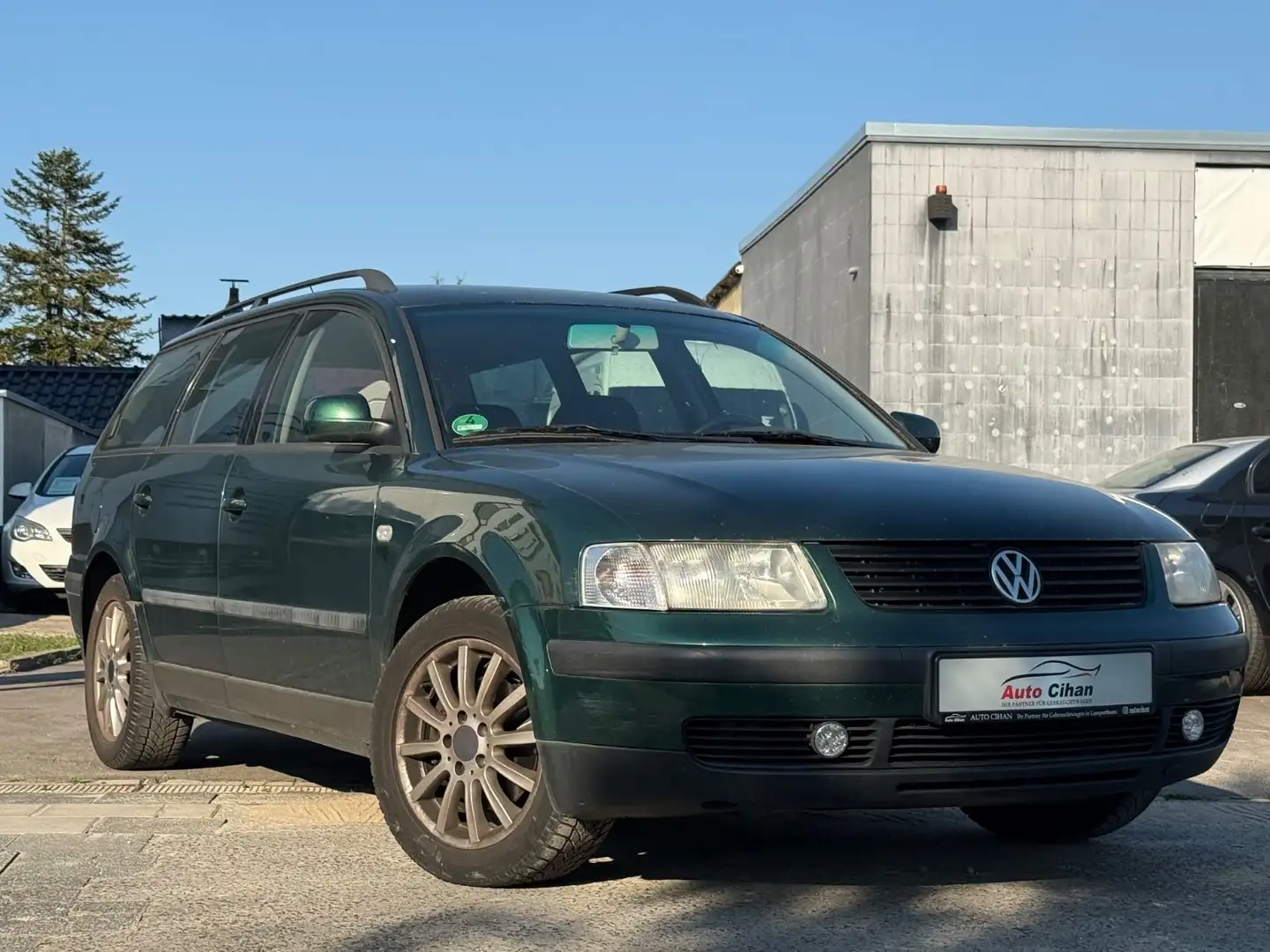 Volkswagen Passat 1.9TDI TÜV12.2026! MOTOR/GETRIEBE-TOP! Vert - 2