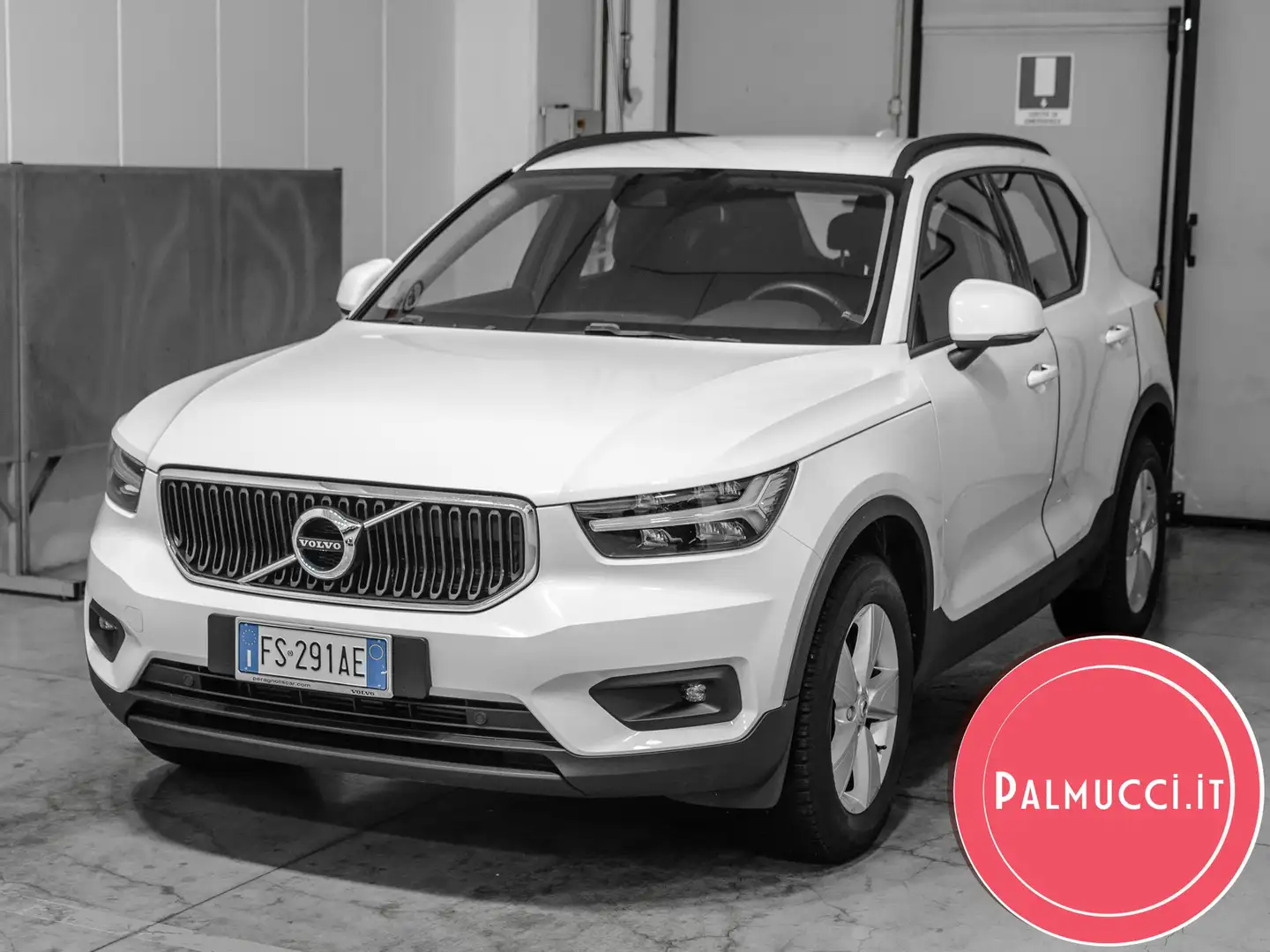 Volvo XC40 XC40 2.0 d3 DIESEL CAMBIO MANUALE Wit - 1