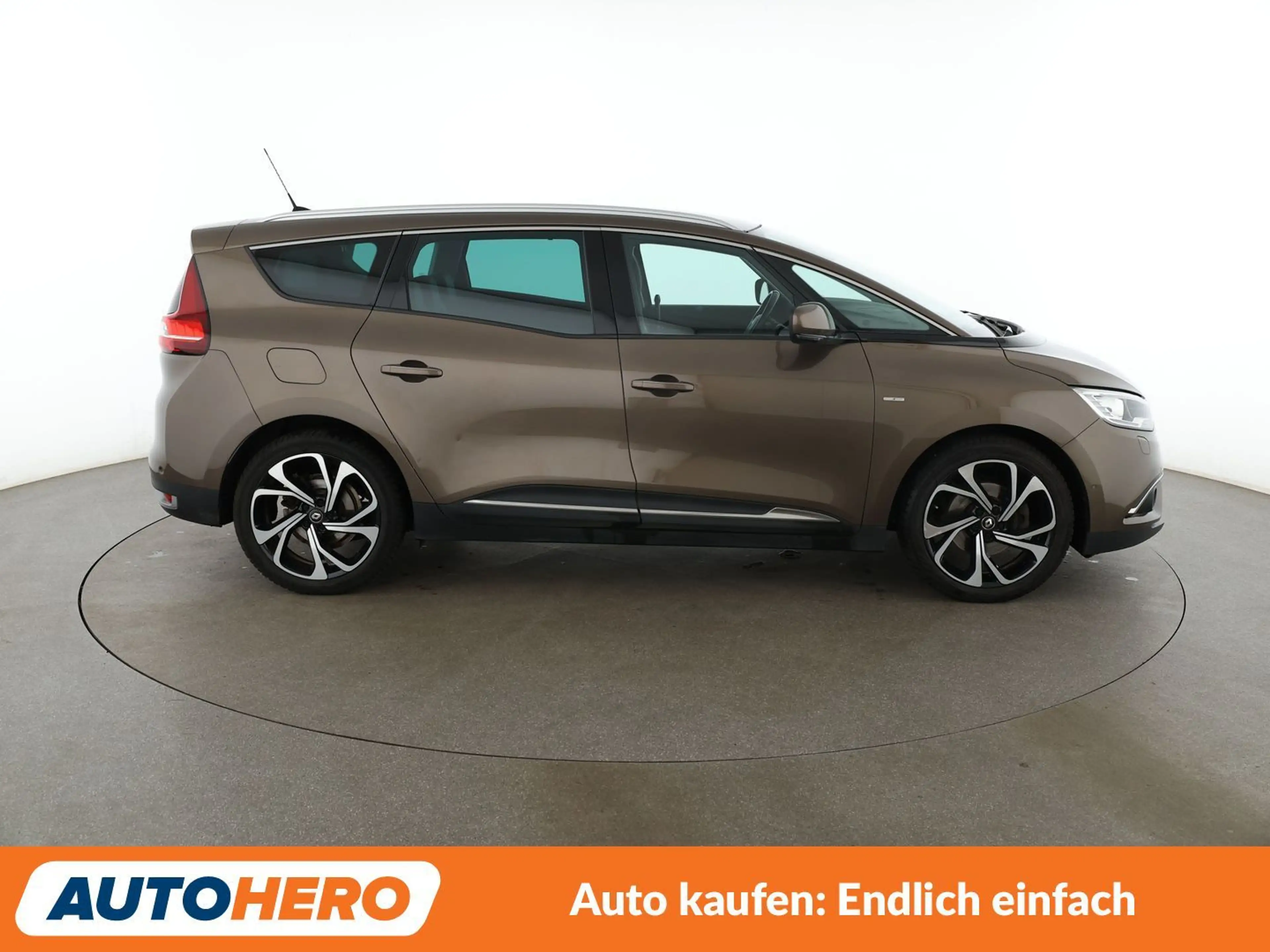 Renault Grand Scenic 1.3 TCe BOSE-Edition *NAV*TEMPO*CAM*PDC*SHZ*ALU* — photo 7