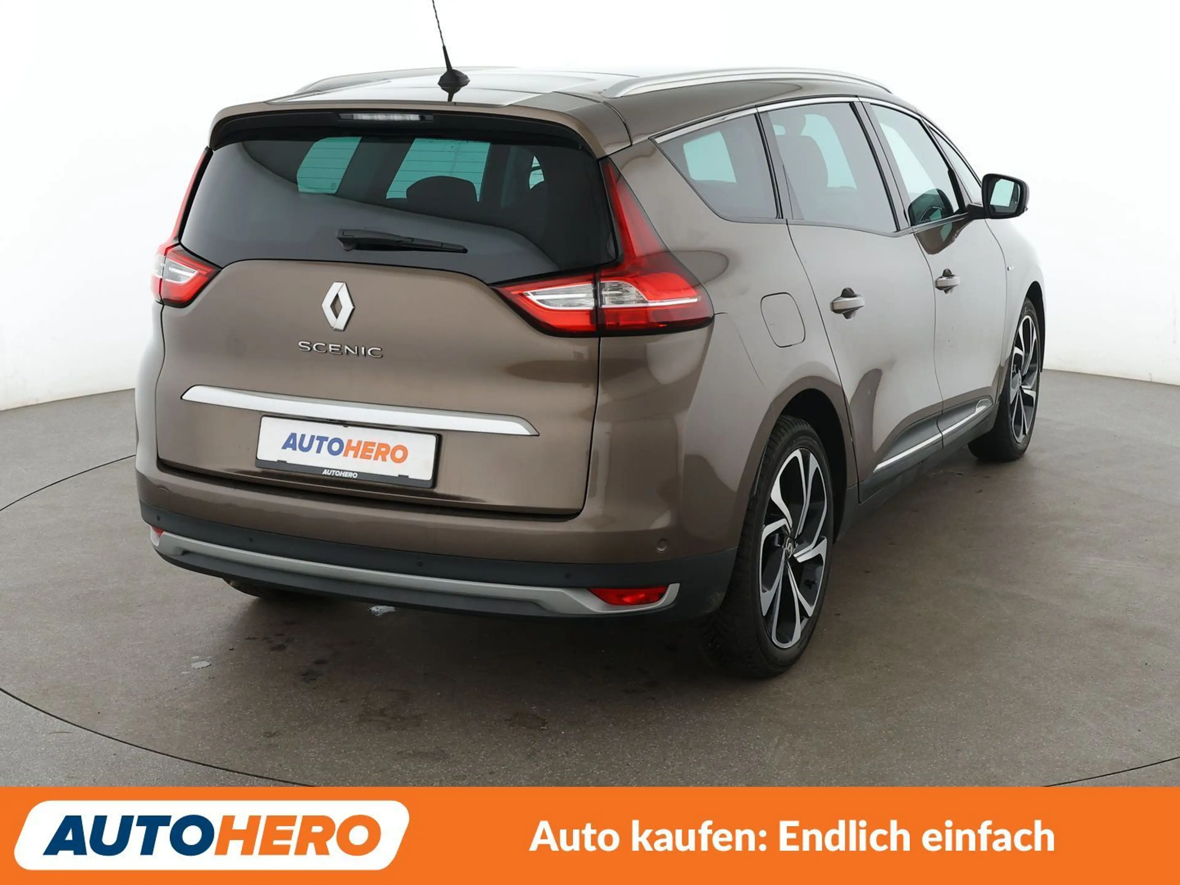 Renault Grand Scenic 1.3 TCe BOSE-Edition *NAV*TEMPO*CAM*PDC*SHZ*ALU* — photo 6