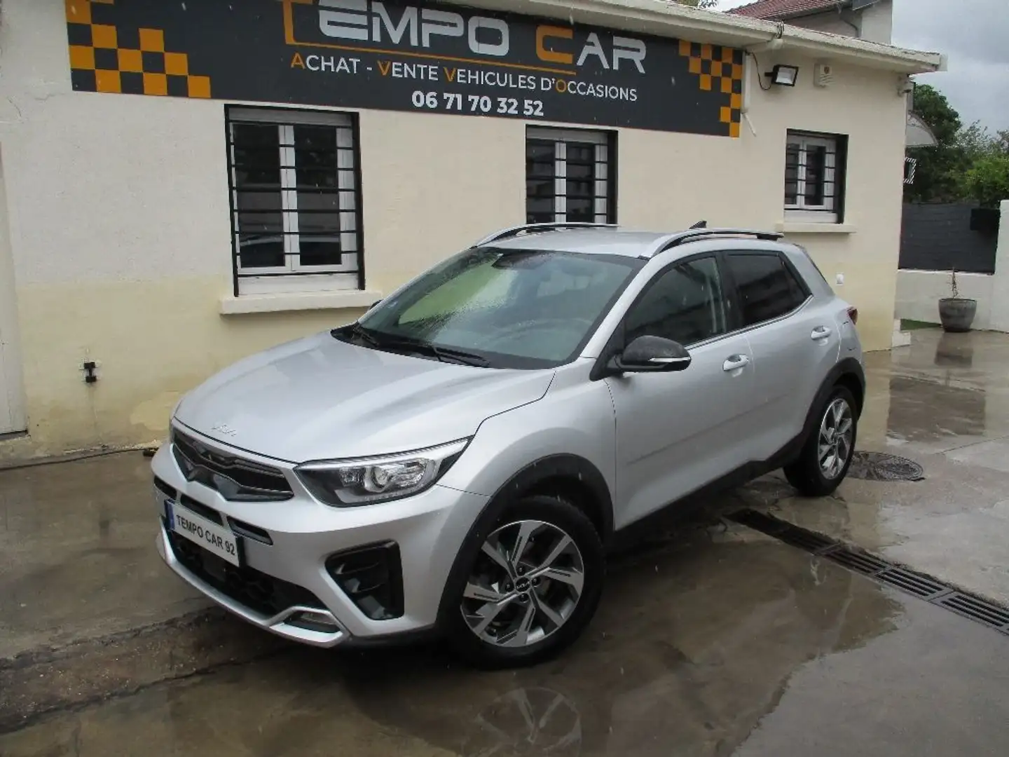 Kia Stonic 1.0 T-GDi 120 ch MHEV iBVM6 GT Line Gris - 1