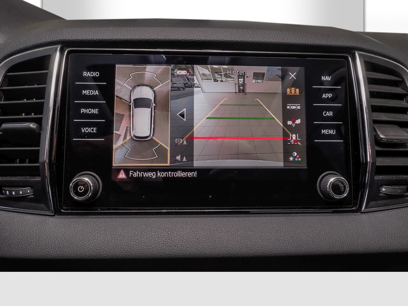 Skoda Karoq TOUR 2.0 TDI — photo 13