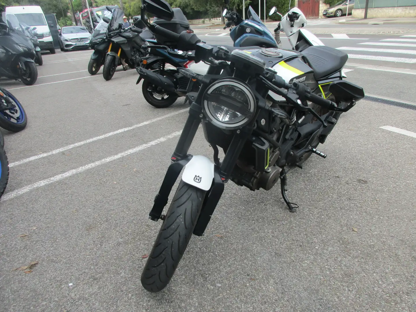 Husqvarna 701 Enduro Noir - 2