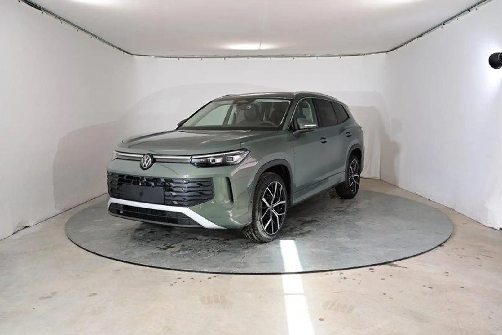 Volkswagen Tayron Life 1.5 eTSI 7-Gang-DSG 110 kW (150 PS), Autom... Grün - 1
