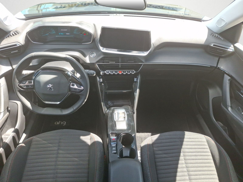 Peugeot e-2008 136 Active Pack Bluetooth PDC Klima — photo 10
