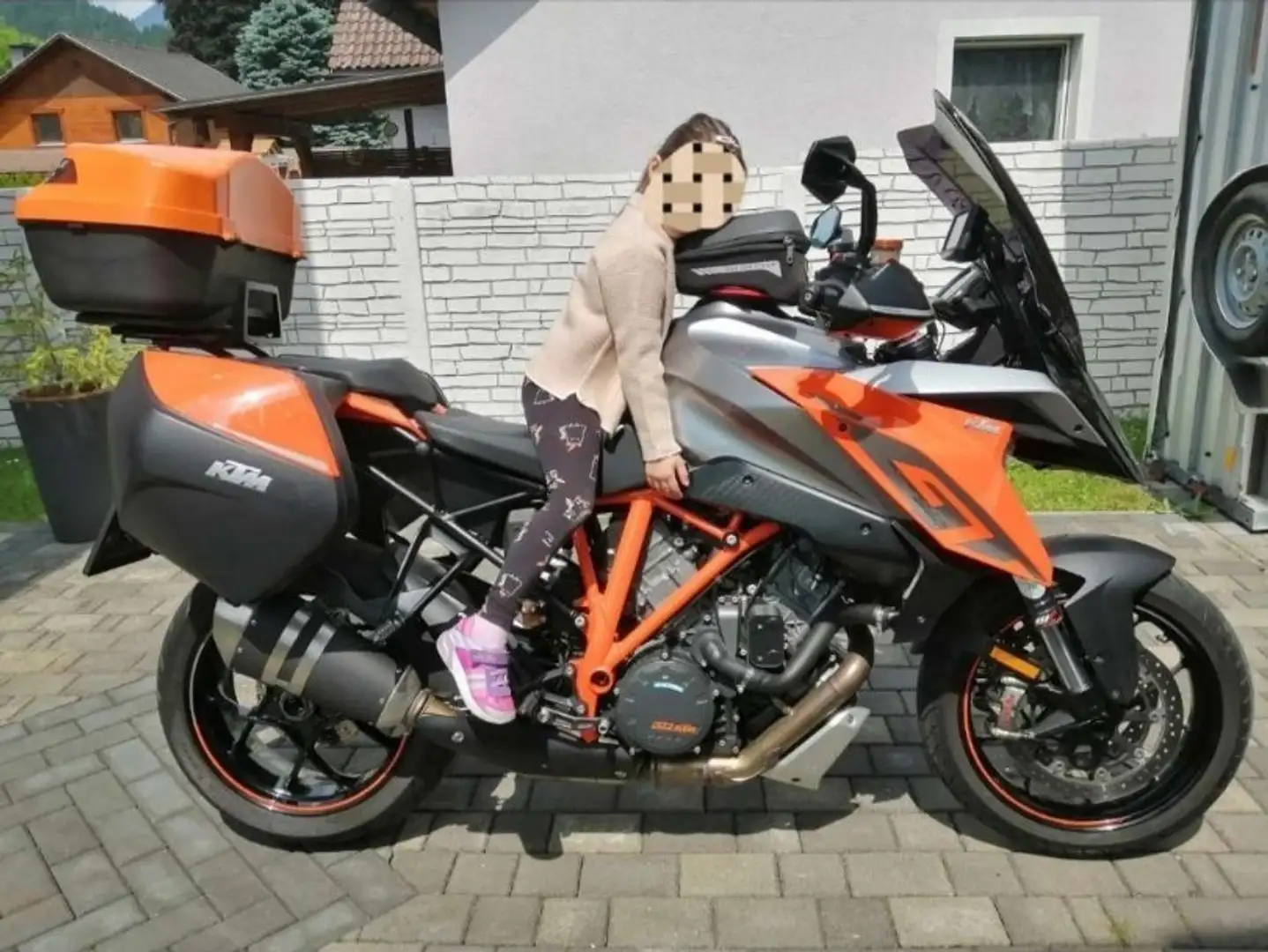 KTM 1290 Super Duke GT Naranja - 1