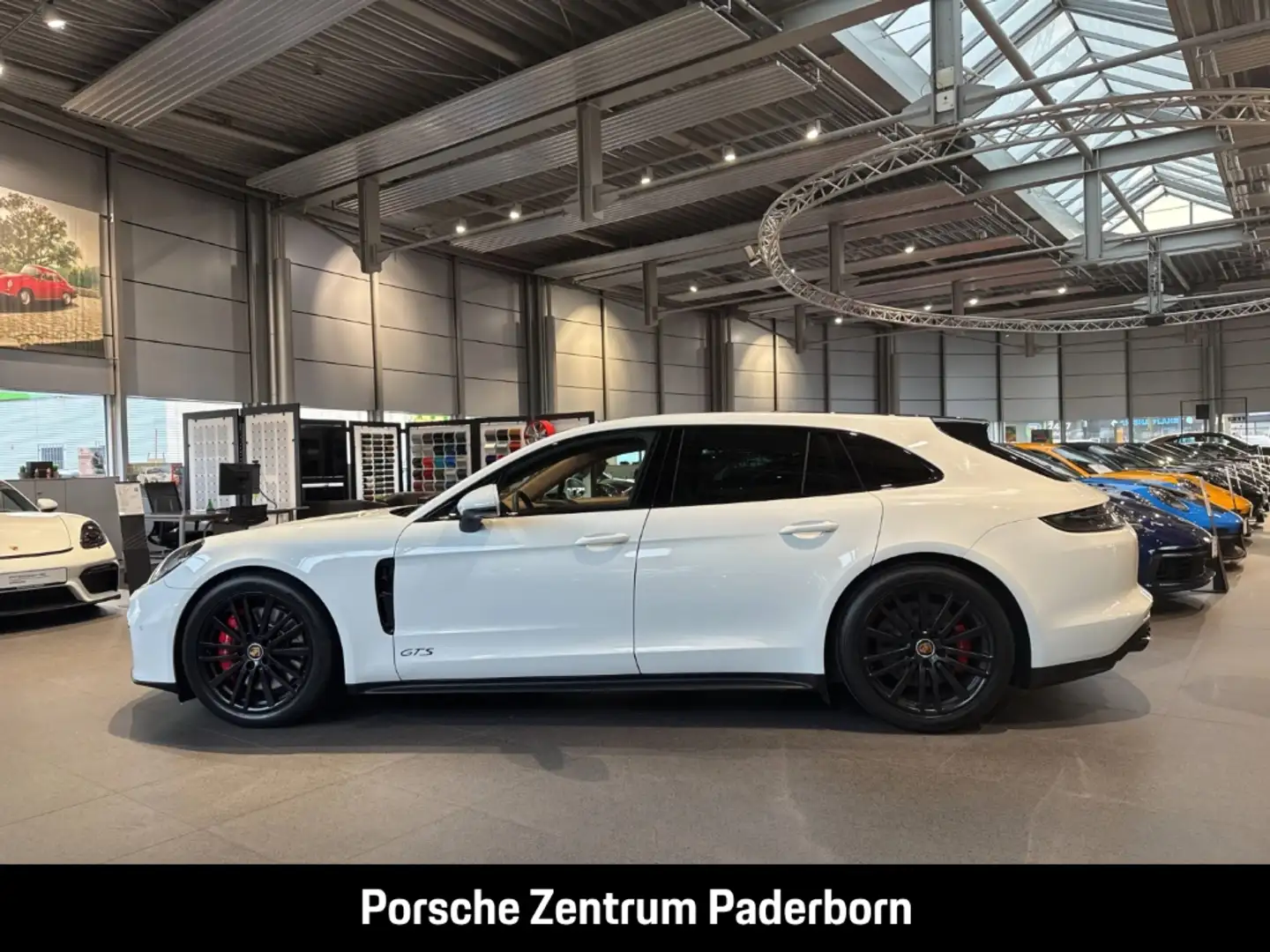 Porsche Panamera GTS Sport Turismo Luftfederung LED Wit - 2