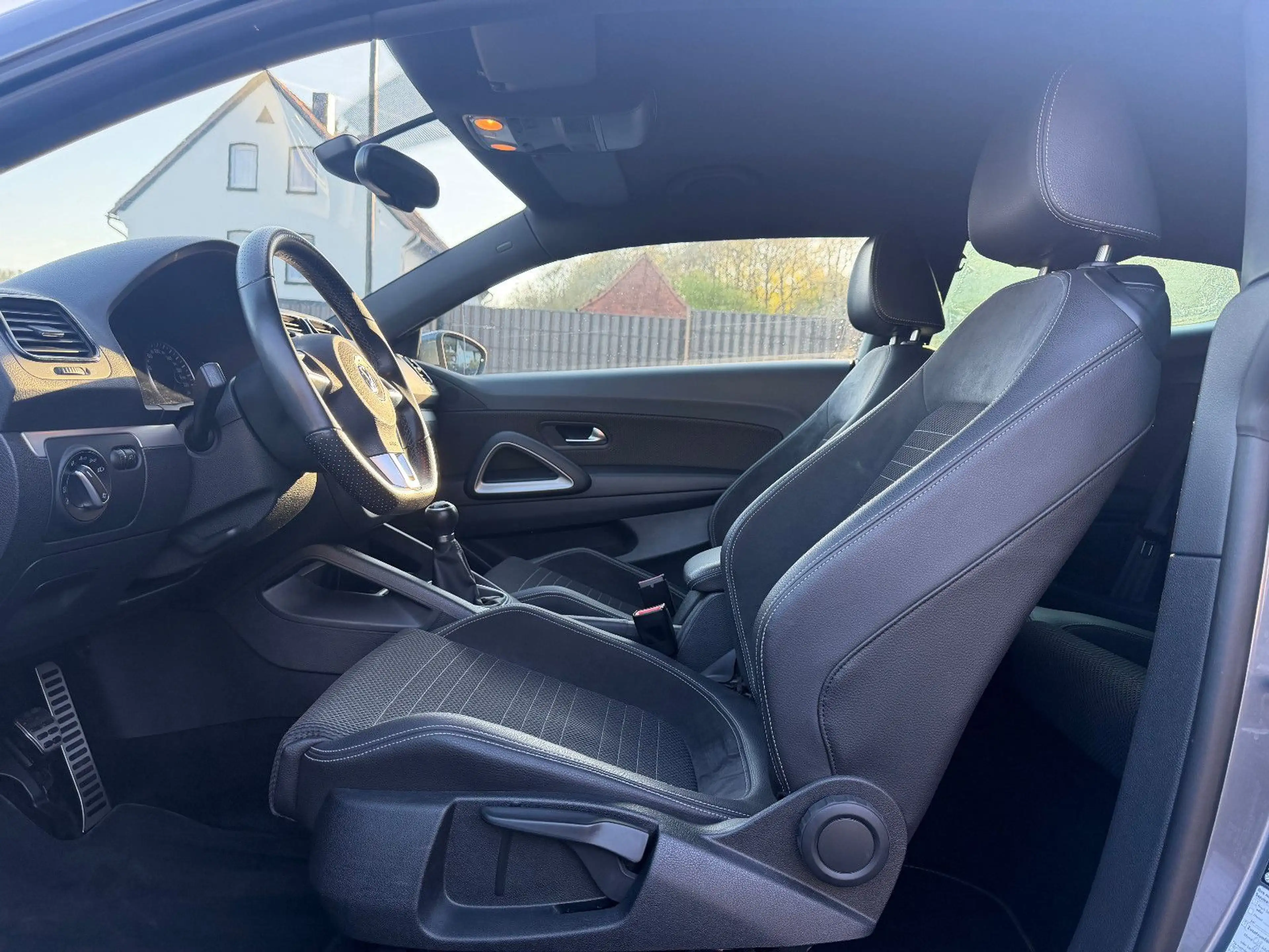 Volkswagen Scirocco 1.4 TSI XENON/PDC/KLIMAA — photo 10