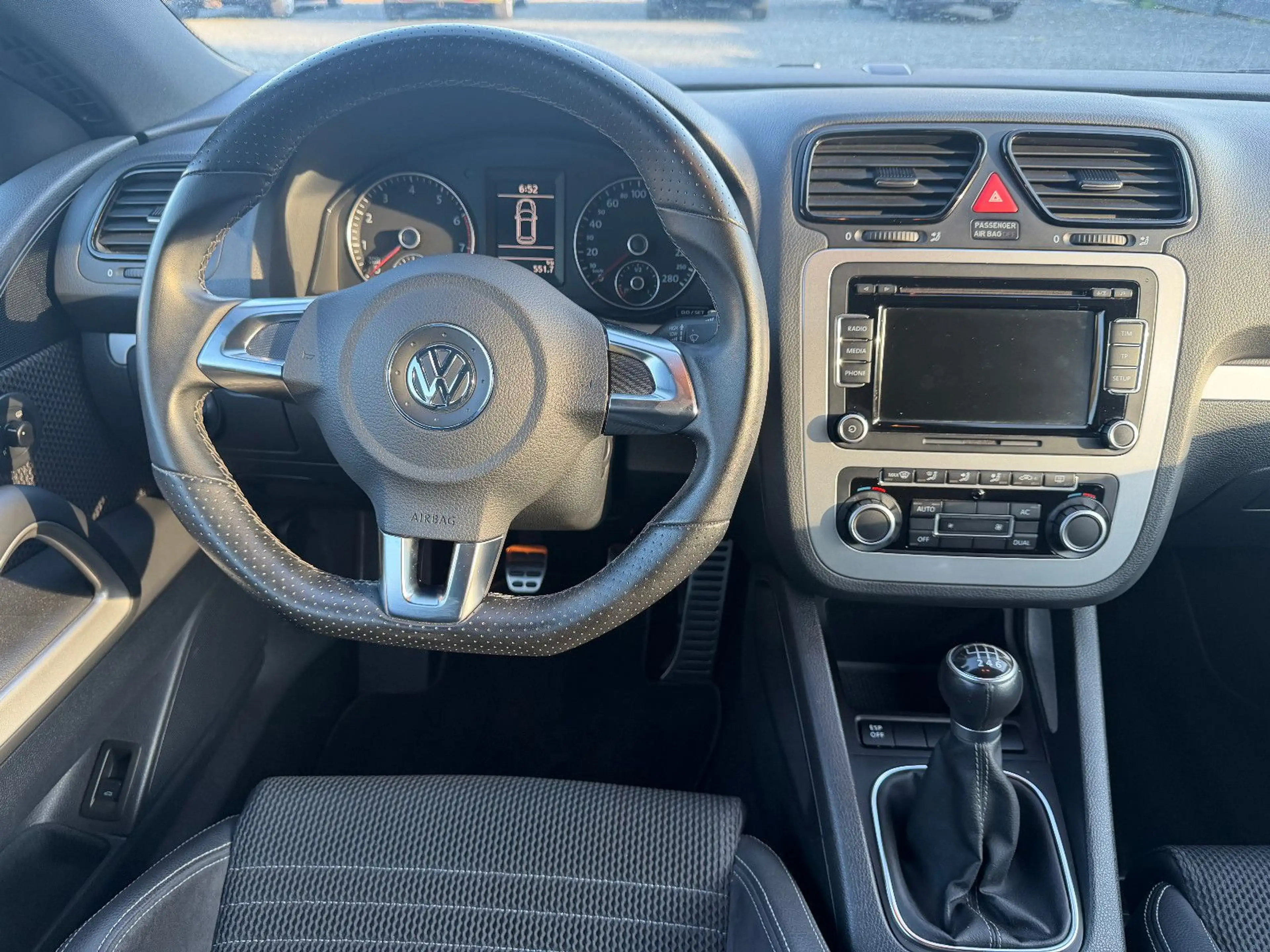 Volkswagen Scirocco 1.4 TSI XENON/PDC/KLIMAA — photo 15