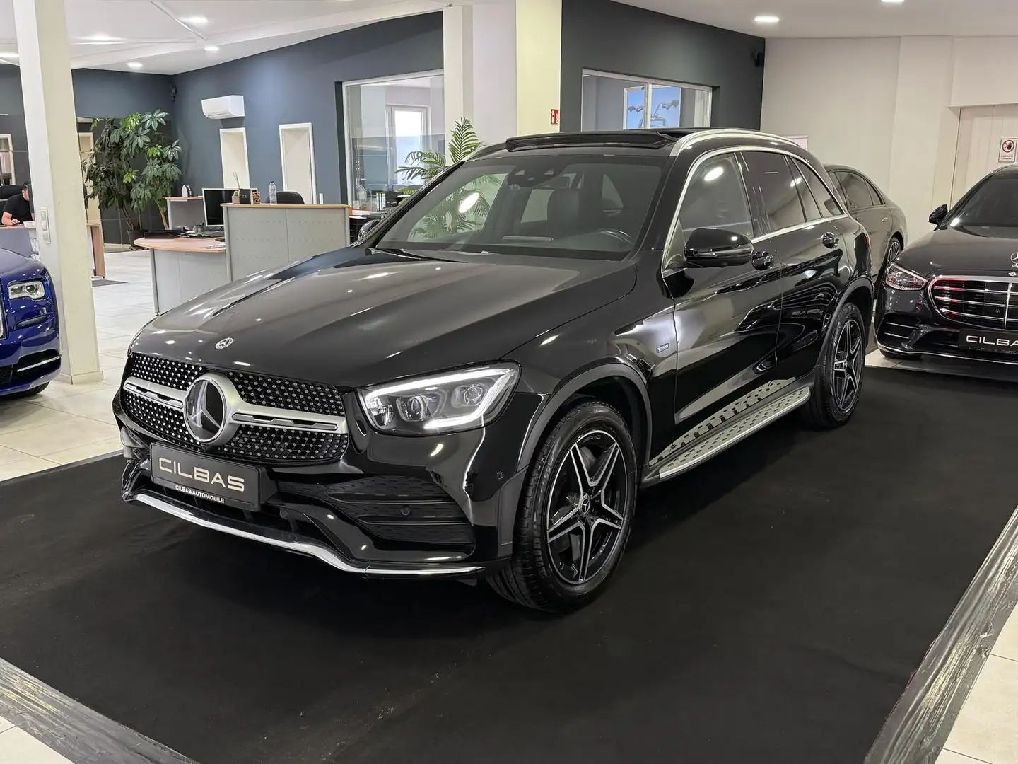 Mercedes-Benz GLC 300 de 4M AMG-Line *PANO*DIGITAL T*DIST*360* Schwarz - 2