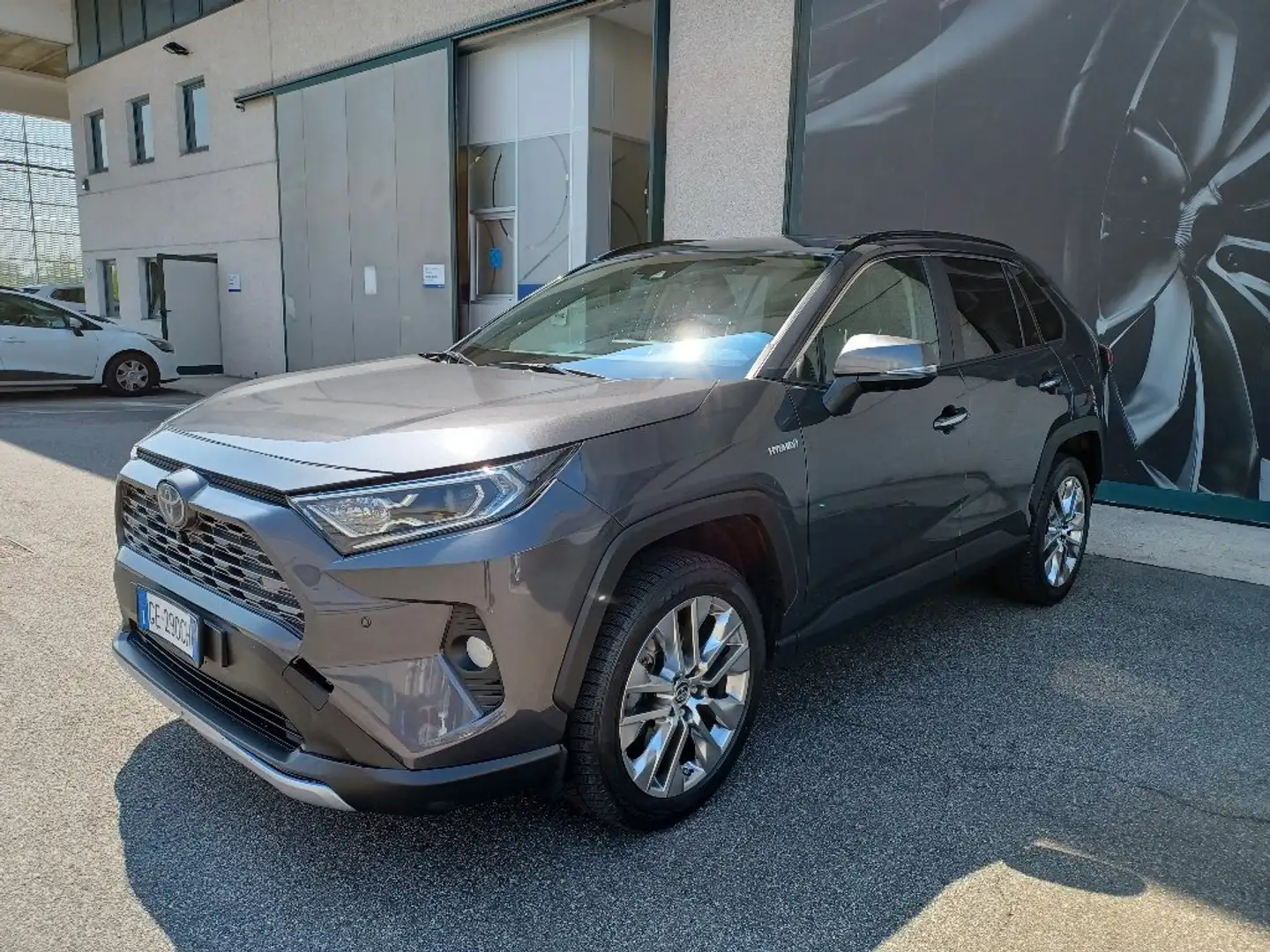Toyota RAV 4 2.5 HV (222CV) E-CVT AWD-i Lounge Grigio - 2