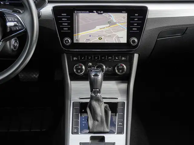 Skoda Superb view 13